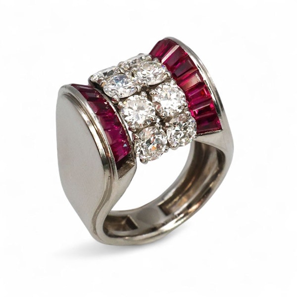 Late Art Deco Ruby, Diamond and Platinum Ring, Circa 1940 - image 3