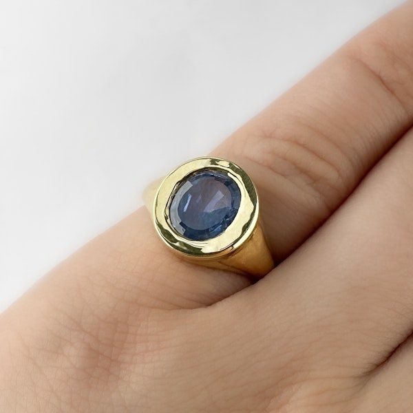 Sapphire Signet Ring - Saddingtons Jewellery Stand 375 - image 5