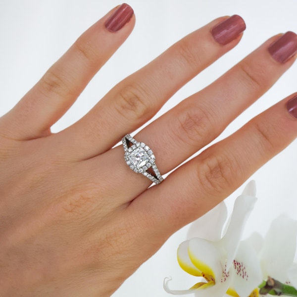 1.01ct D SI1 Cushion Diamond Platinum Ring - image 8