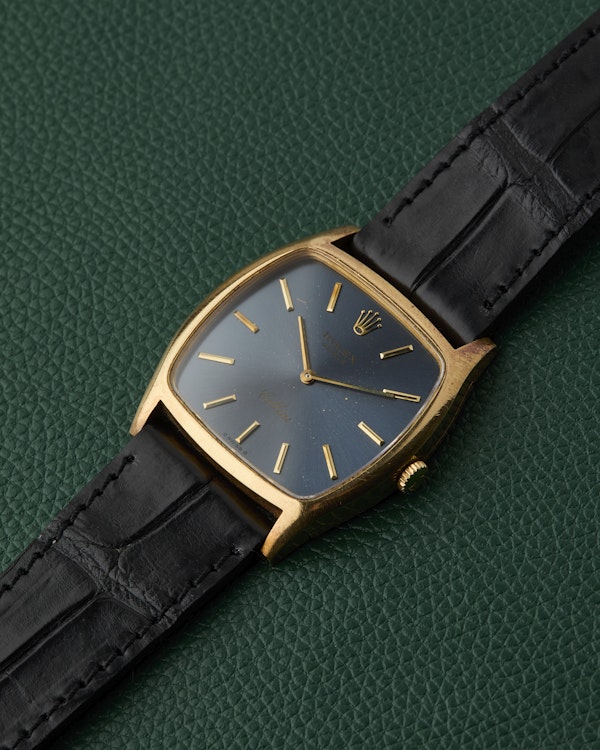 Rolex Cellini Ref. 3805 Blue Sunburst 18k Yellow Gold TV case 1976 - image 12