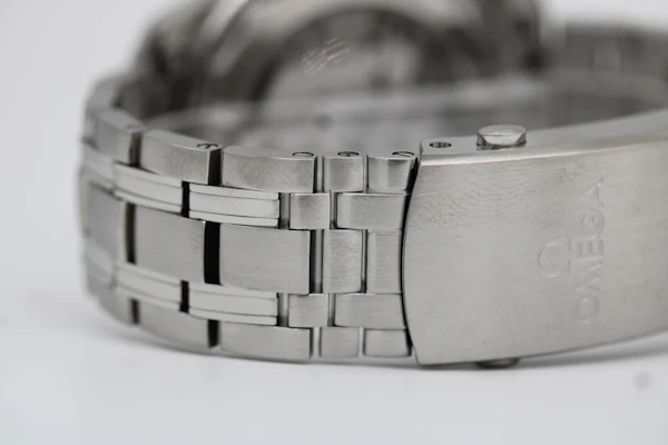Omega Seamaster Diver 300 M 210.30.42.20.01.001 - image 4