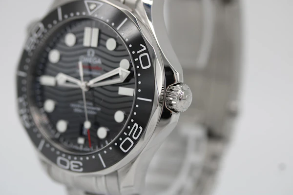 Omega Seamaster Diver 300 M 210.30.42.20.01.001 - image 7
