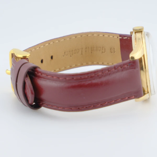 Gold Omega Ref. 923 vintage wristwatch - image 7