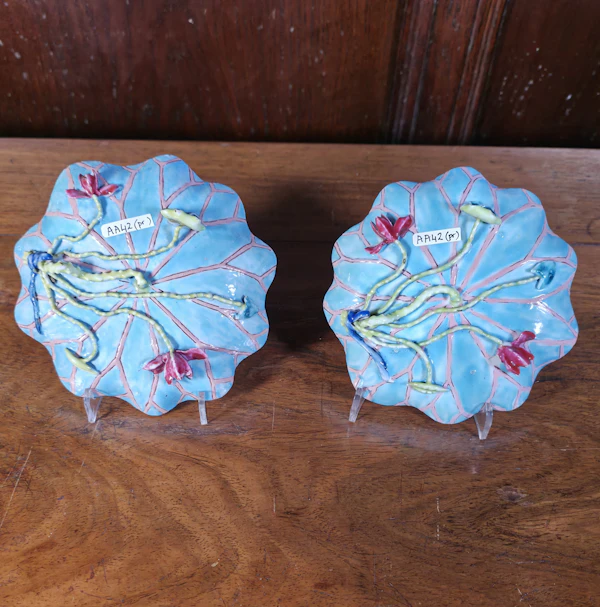 Pair of unusual leaf shape dishes Qianlong - image 2