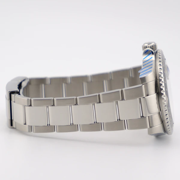 Rolex GMT Master II 116710LN - image 6