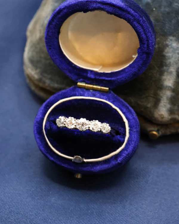 Downstairs at Grays: 18ct Yellow Gold & Platinum Five Stone Diamond Ring Circa 1910 - image 1