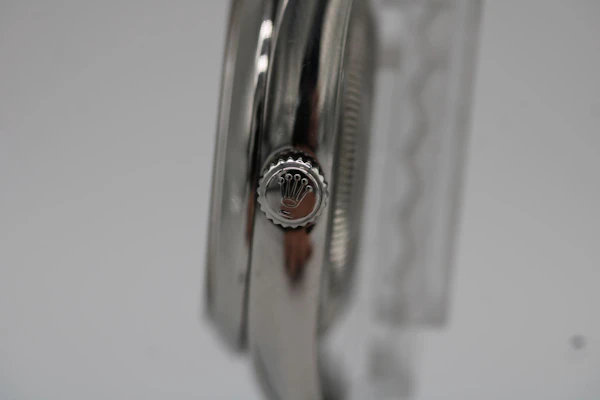 Rolex Airking 114200 - image 8