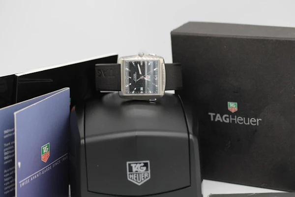 TAG Heuer Professional Golf – Tiger Woods Edition – WAE1111/0 - image 12