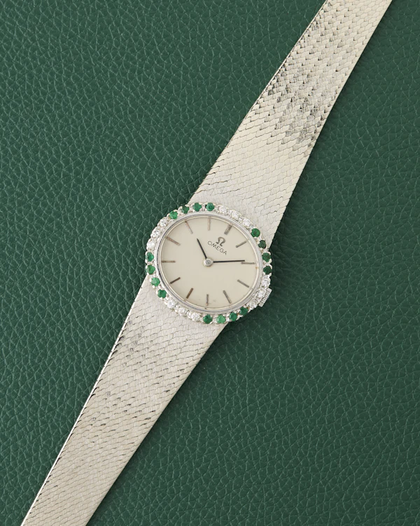 Omega Ref. 171BCF27P White Gold 18k Diamonds & Emeralds Cocktail Watch - image 3