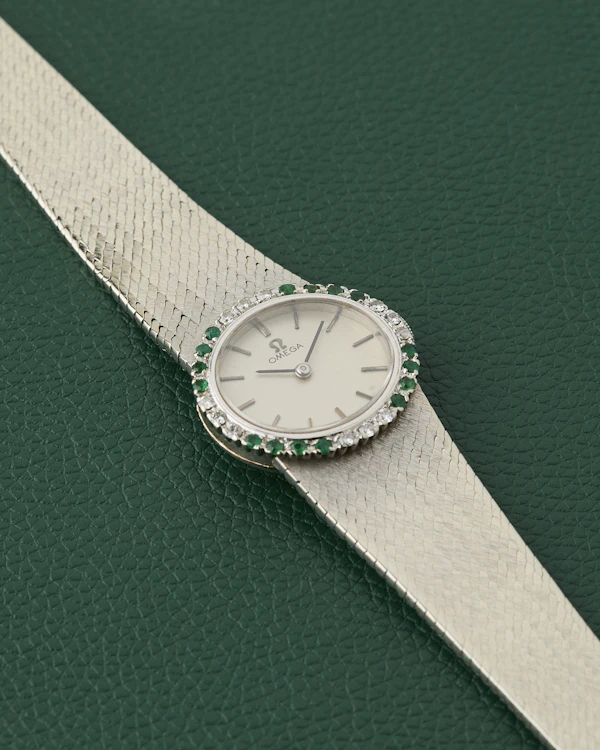 Omega Ref. 171BCF27P White Gold 18k Diamonds & Emeralds Cocktail Watch - image 8