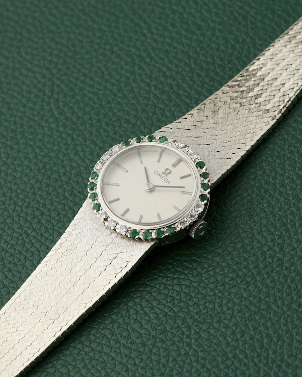 Omega Ref. 171BCF27P White Gold 18k Diamonds & Emeralds Cocktail Watch - image 7