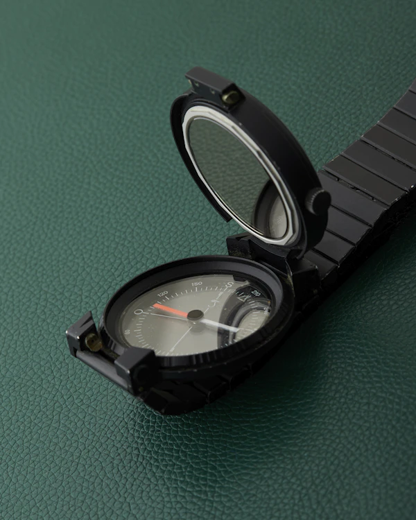 IWC Schaffhausen Ref. IW3510 Porsche Design Compass Watch - image 13