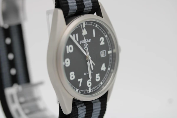 Pulsar G10 British Military Wristwatch - image 3