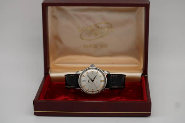 Longines Conquest L633.5 - image 2