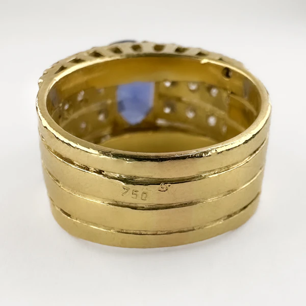 Ceylon Sapphire & Pavé Diamond Cocktail Ring - Saddingtons Jewellery Stand 375 - image 4