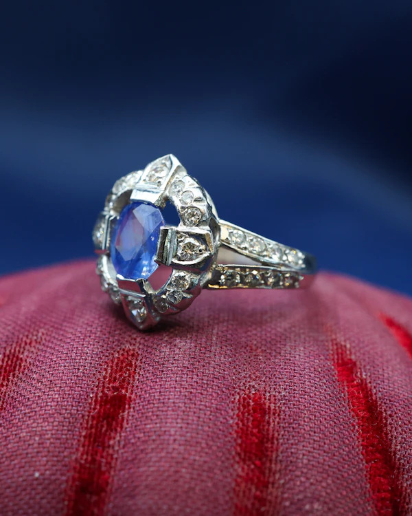 Downstairs at Grays: Platinum Sapphire and Diamond French Cluster Quatrefoil Ring Circa 1950's - image 2