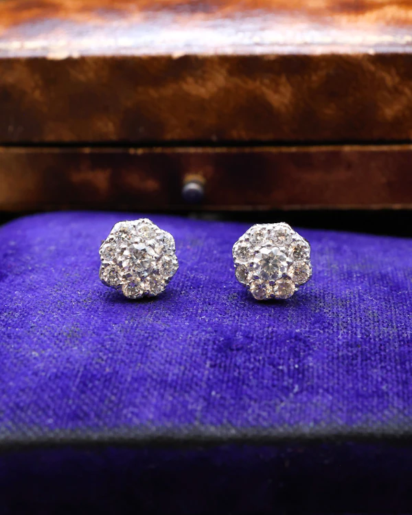 Downstairs at Grays: 18ct Yellow Gold & Platinum Diamond Cluster Earrings. Pre-owned - image 2