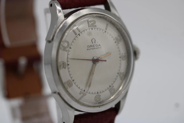 Omega Bumper Vintage 2438-4 - image 8