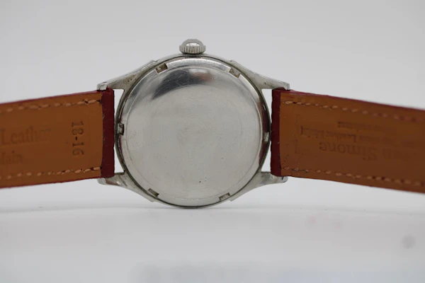 Omega Bumper Vintage 2438-4 - image 2