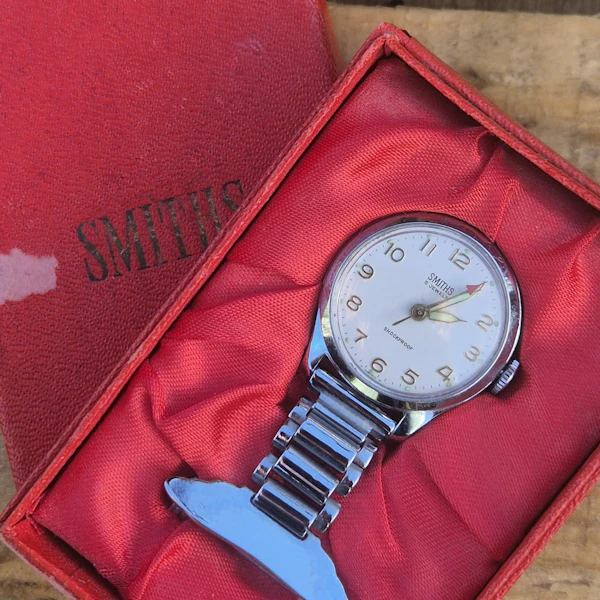 Smiths Nurses Pocket Watch Box like new approx. 1964 - image 8