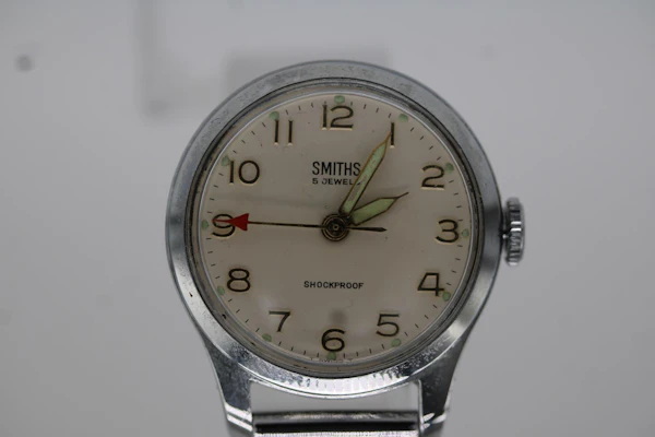 Smiths Nurses Pocket Watch Box like new approx. 1964 - image 2
