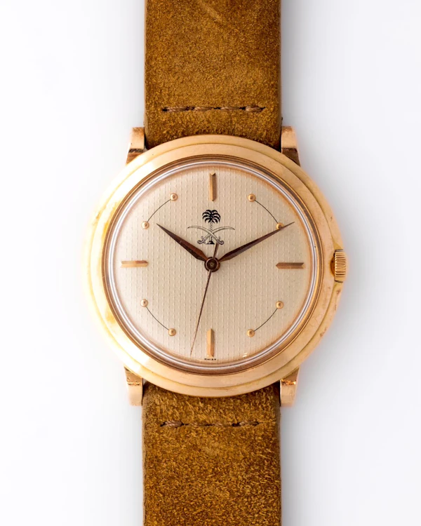 1960 Universal Geneve Disco Volante - Pink Gold Guilloche Dial Saudi Armed Forced - image 8