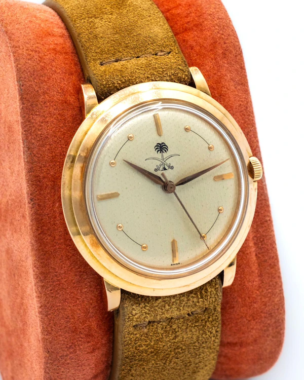 1960 Universal Geneve Disco Volante - Pink Gold Guilloche Dial Saudi Armed Forced - image 4