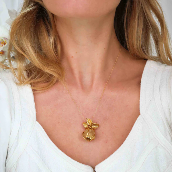 Vintage Merrin French Diamond And Gold Mesh Flower Pendant, Circa 1960 - image 9