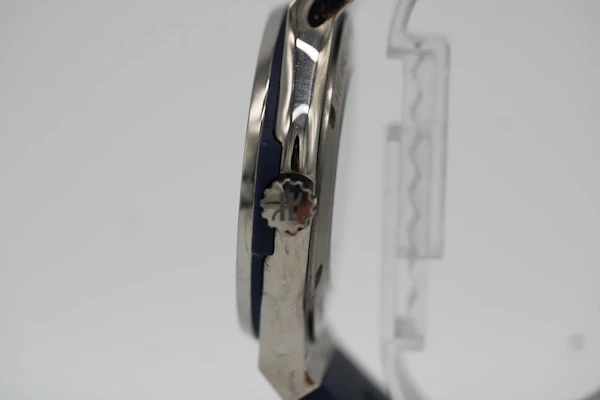 Hublot Classic Fusion Blue 542.NX.7170.LR - image 9