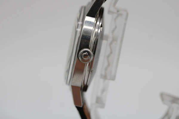 Omega Geneve Date 166.070 - image 5