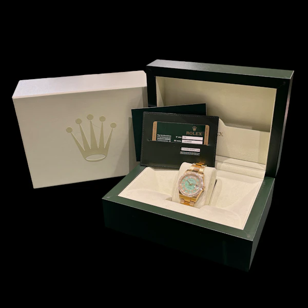 ROLEX DAY-DATE 36 YELLOW GOLD OYSTER UNWORN FULL SET 2014 FACTORY DIAMOND BEZEL GREEN JADE CAROUSEL DIAMOND DIAL - 118398RB - image 6
