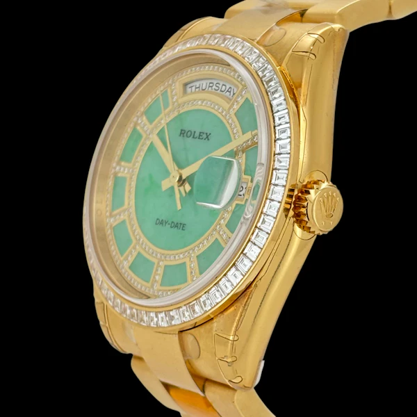 ROLEX DAY-DATE 36 YELLOW GOLD OYSTER UNWORN FULL SET 2014 FACTORY DIAMOND BEZEL GREEN JADE CAROUSEL DIAMOND DIAL - 118398RB - image 2