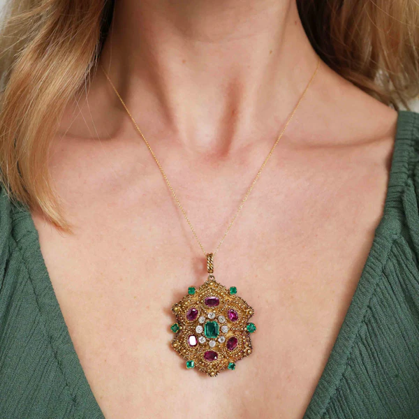 Georgian Ruby, Emerald, Diamond And Gold Cannetille Brooch-Cum-Pendant, Circa 1830 - image 6