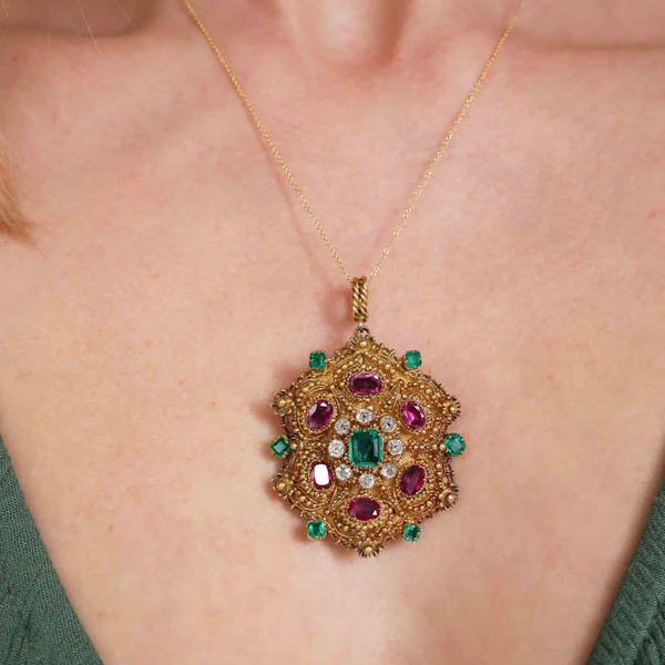 Georgian Ruby, Emerald, Diamond And Gold Cannetille Brooch-Cum-Pendant, Circa 1830 - image 7