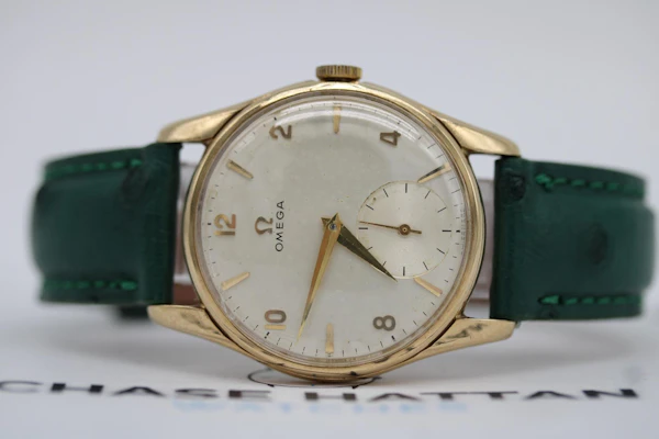 Omega Dennison Case 9ct Yellow gold 923 - image 9