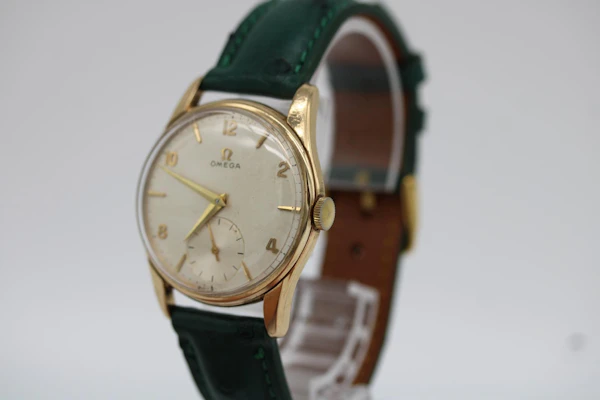 Omega Dennison Case 9ct Yellow gold 923 - image 5