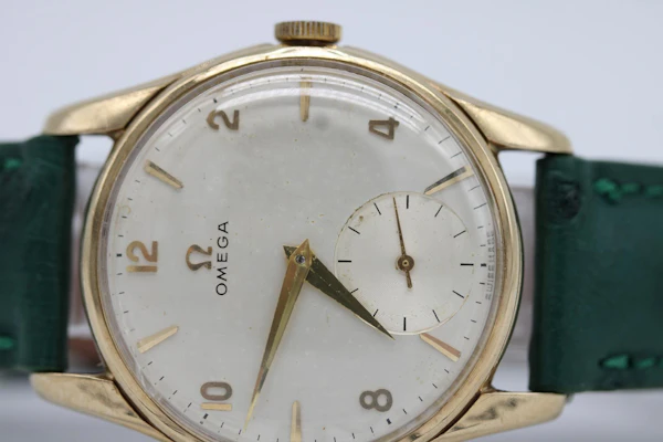 Omega Dennison Case 9ct Yellow gold 923 - image 3
