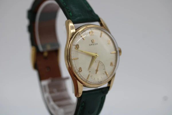 Omega Dennison Case 9ct Yellow gold 923 - image 6