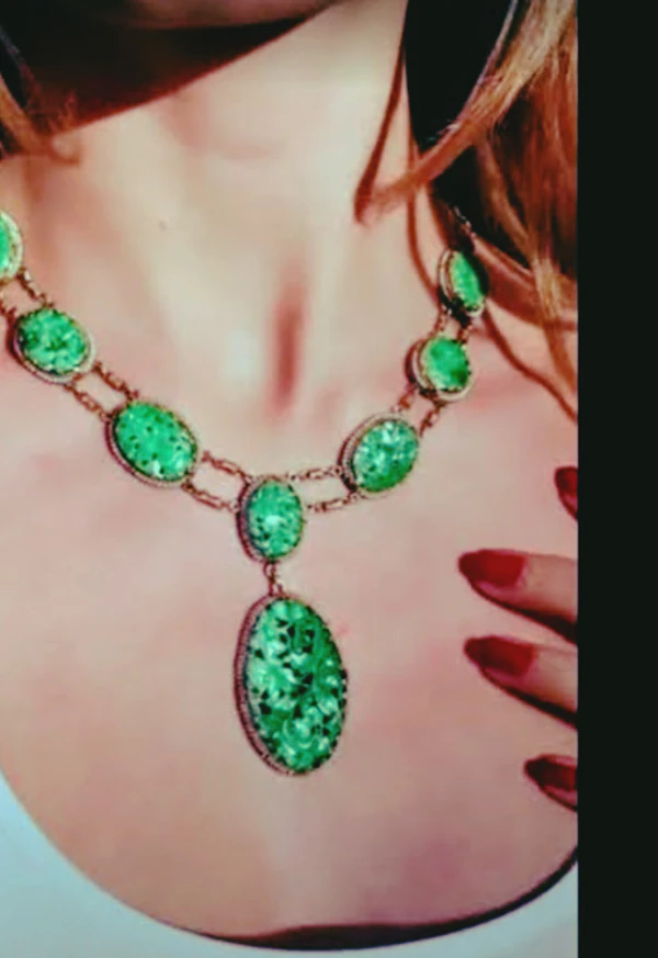 Antique Jade Necklace - image 3