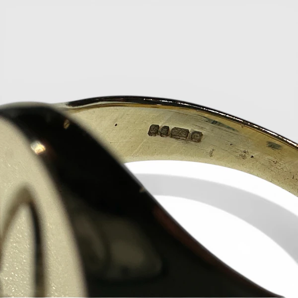 9K Gold Diamond "McDonalds" Signet Ring – London, 1993 - image 5