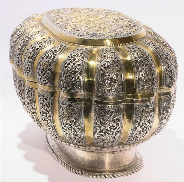 Betel box and cover (karaih), Aceh, Sumatra, Indonesia, 1900–1910 - image 3