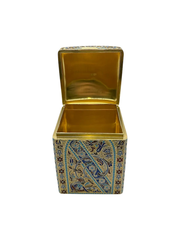 Russian silver gilt and cloisonné enamel tea caddy, Moscow, 1896 by Nikolai Alekseev. - image 2
