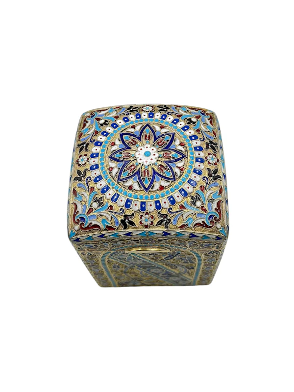 Russian silver gilt and cloisonné enamel tea caddy, Moscow, 1896 by Nikolai Alekseev. - image 3