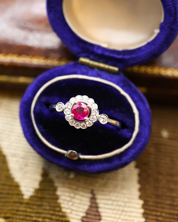 Downstairs at Grays: 18ct White Gold Burmese Ruby & Diamond Cluster Ring Preowned - image 2