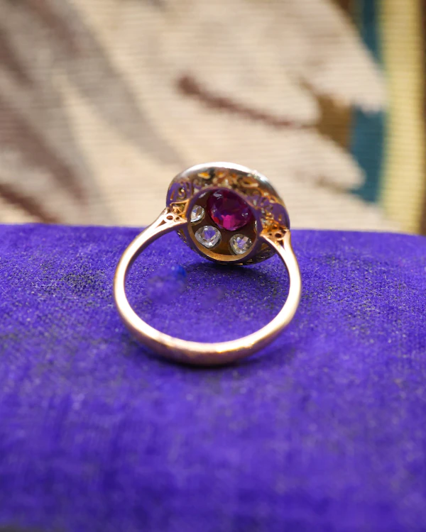 Downstairs at Grays: Natural "Siamese" Oval Ruby and Diamond Cluster Ring Circa 1910 - image 4