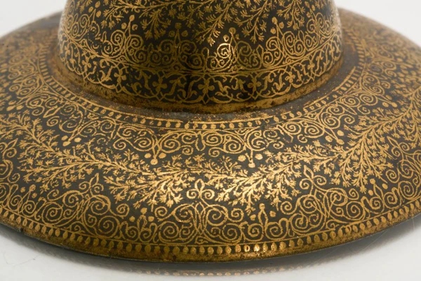 A pair of Indian Koftgari (Gold-Overlay) steel candlesticks - image 2