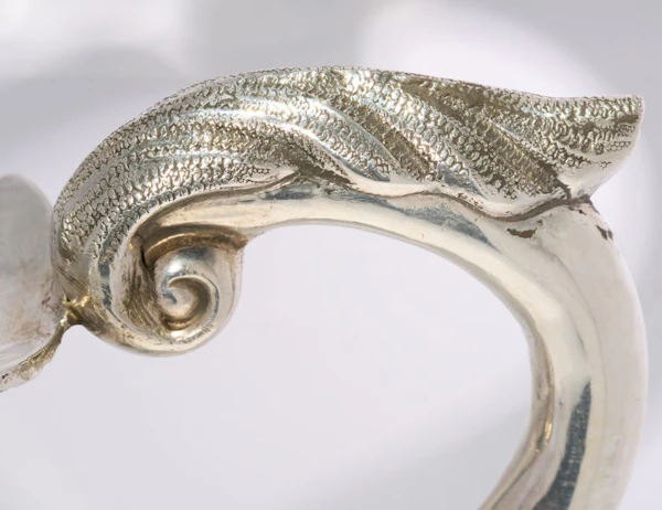 Solid Silver Hallmarked Kohen Handwashing Jug from the Kalisher Synagogue on the occasion of Simchat Torah, Maker’s Mark R.K, Rubin Koshr (Kusher), 1906 - image 4