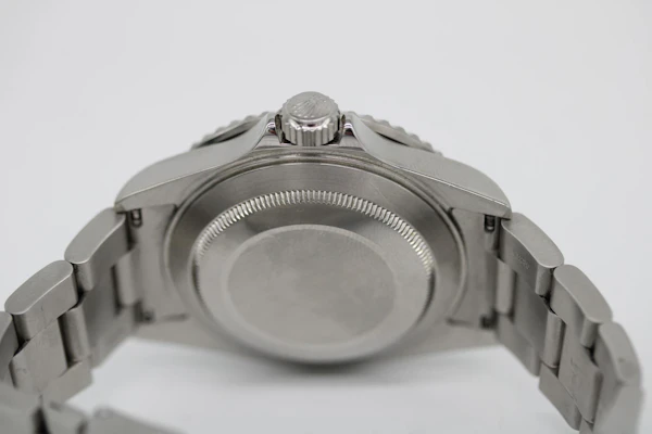Rolex Submariner 16610 Full Set 2004 (F Serial) - image 3