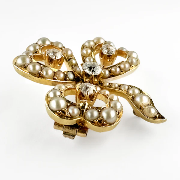 Edwardian Pearl & Diamond Clover Brooch - Saddingtons Jewellery Stand 375 - image 2