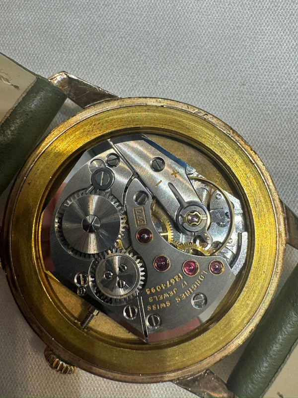 Longines Vintage Classic 9ct Gold Watch - image 15